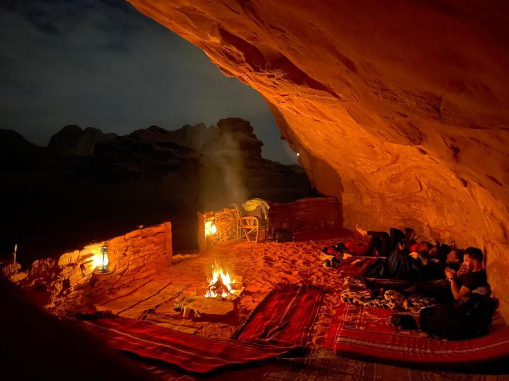 Wadi Rum Cave Camping Exterior foto