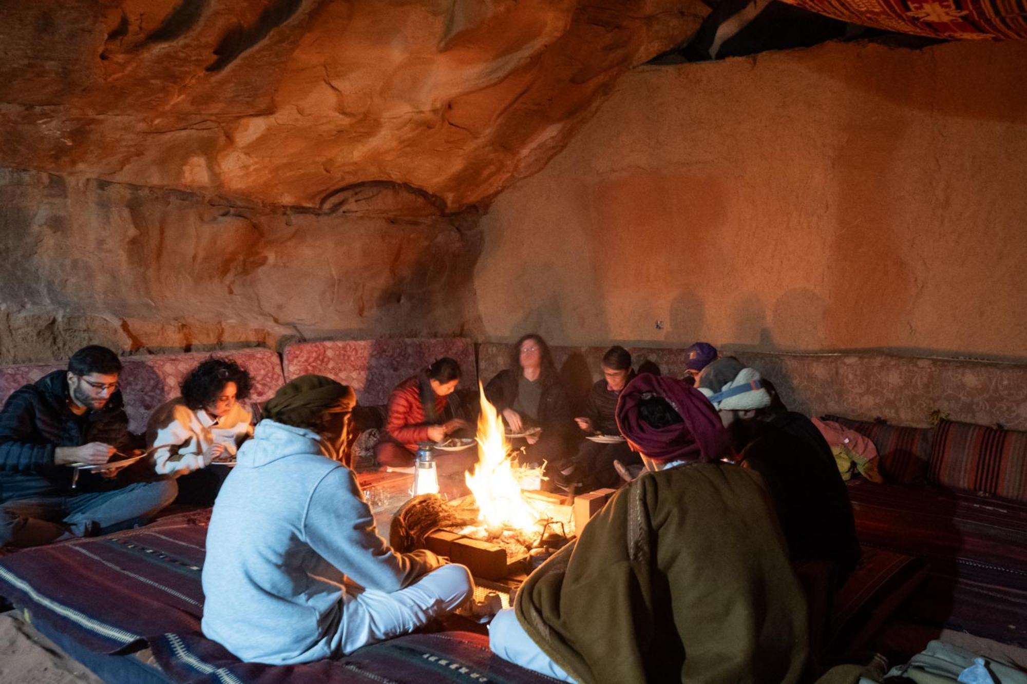 Wadi Rum Cave Camping Exterior foto